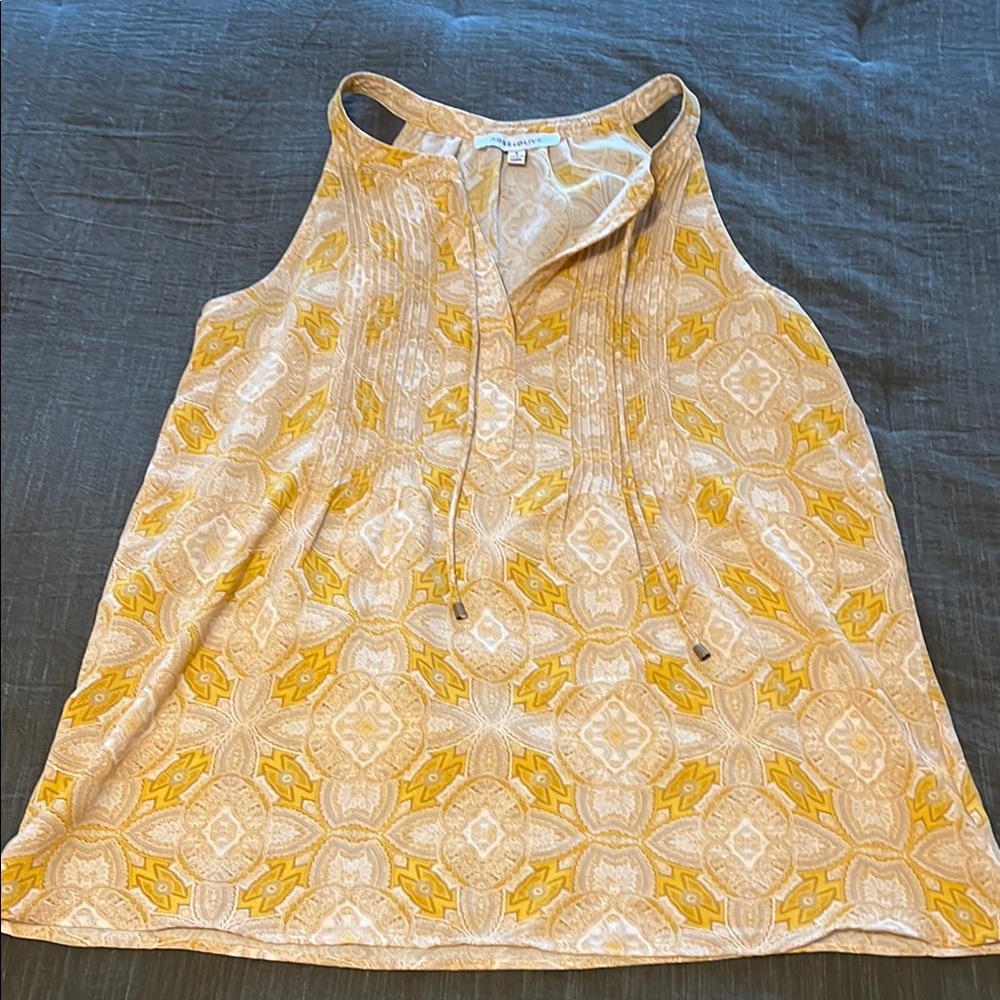 Rose & Olive Yellow White Tie Front Sleeveless Tank